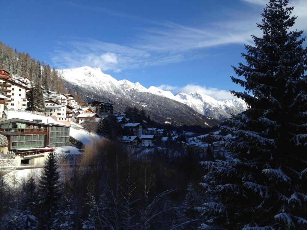 "Quality Hosts Arlberg" Hotel-Gasthof Freisleben Sankt Anton am Arlberg Exteriör bild